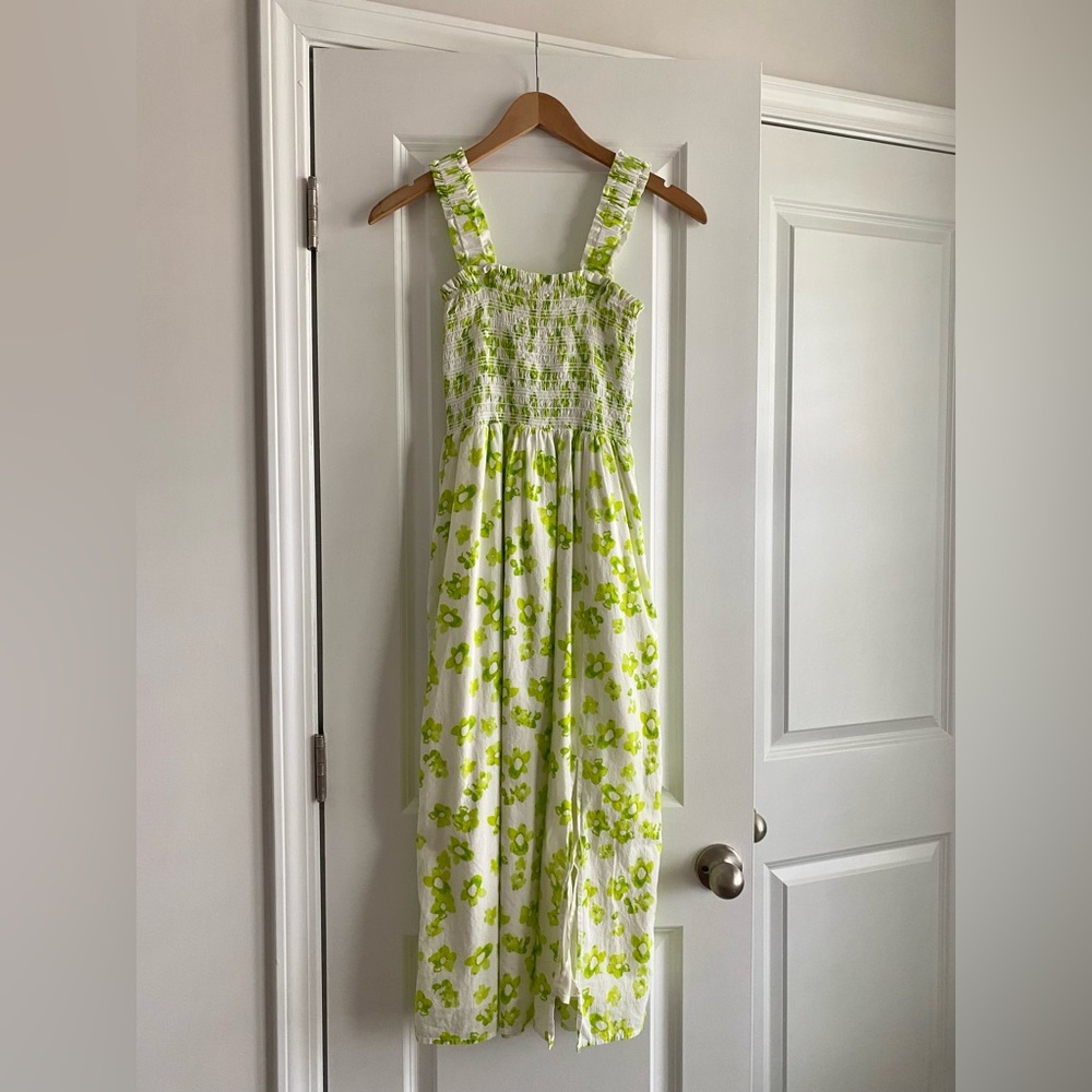 LIKE NEW WAYF Smocked Rashida Dress - Picture 4 of 4